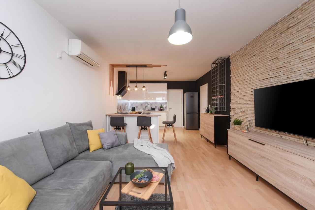 L&R Luxury Apartment- Free Parking Zadar Exterior foto